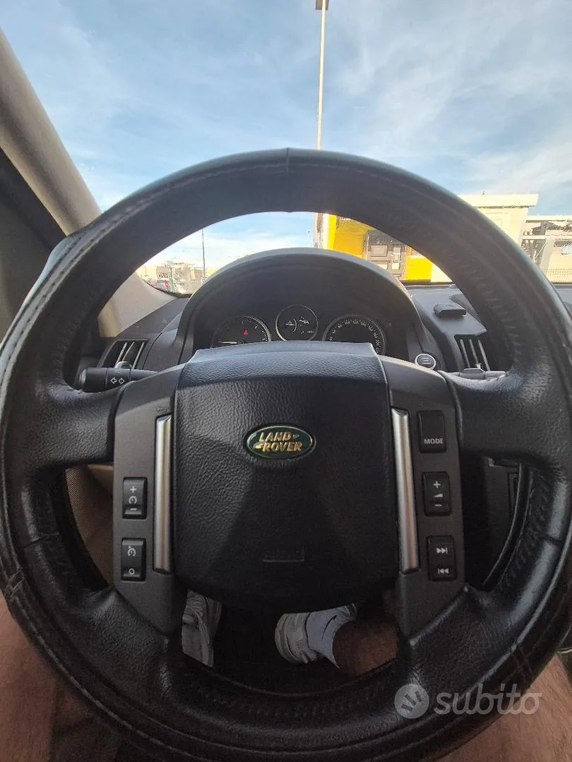 Land Rover Freelander 2 2008 photo 2