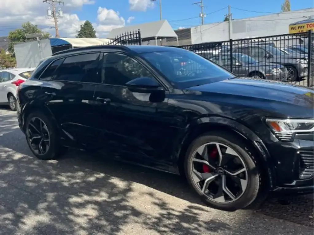 Audi Sq8 2024 photo 4