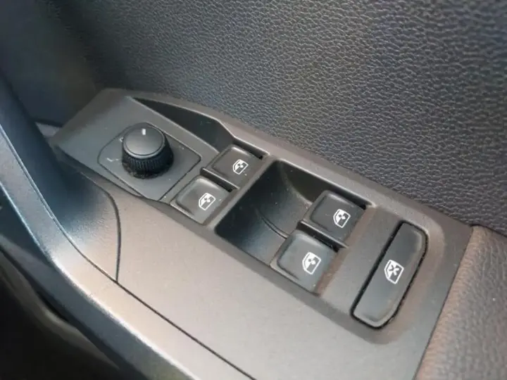 Seat Arona 2018 photo 4