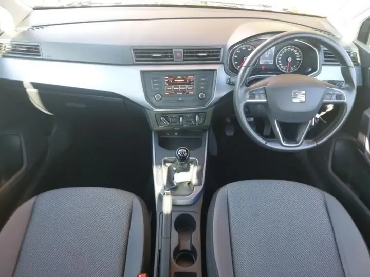 Seat Arona 2018 photo 3