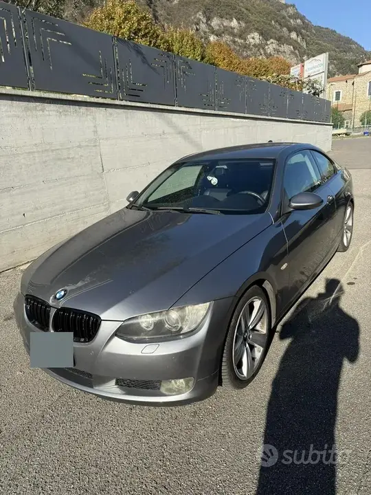 BMW 320D 2007 photo 4