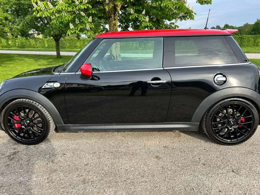 Mini Cooper 2010 photo 2