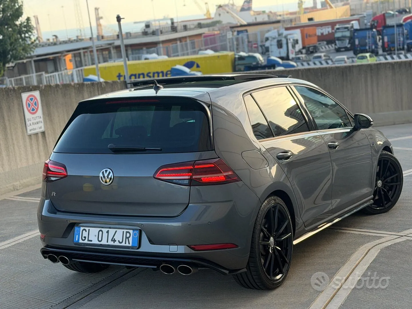 Volkswagen Golf 2020 photo 2