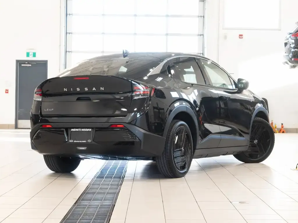 Nissan Leaf 2027 photo 3
