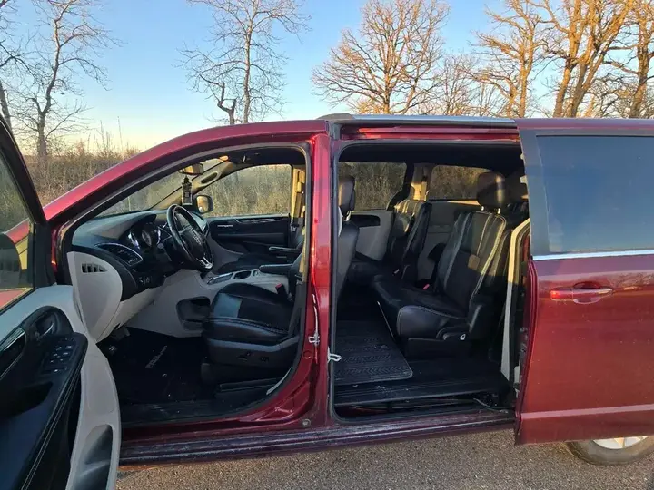 Dodge Grand Caravan 2019 photo 5