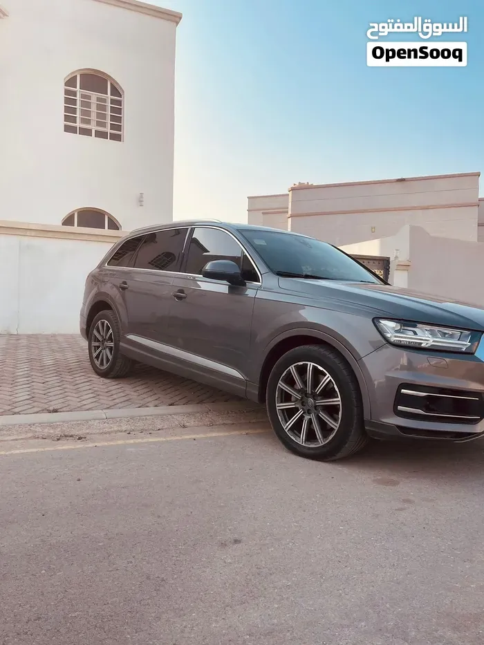 Audi Q7 2017 photo 3