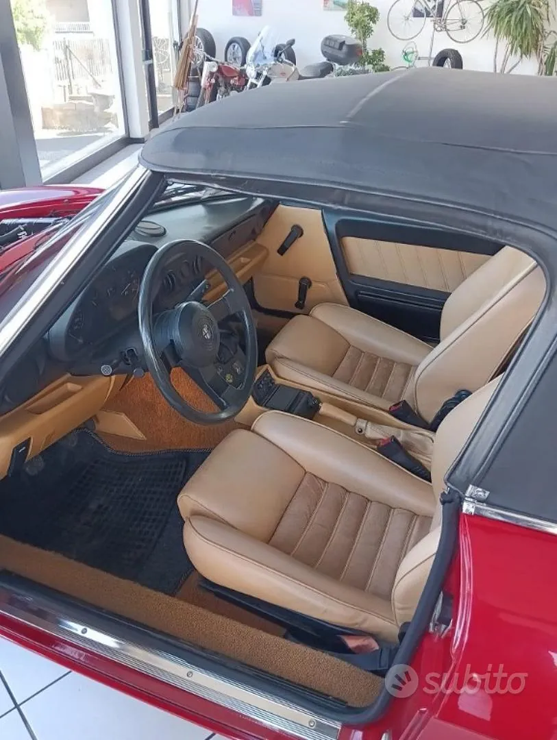 Alfa Romeo Spider 1991 photo 4