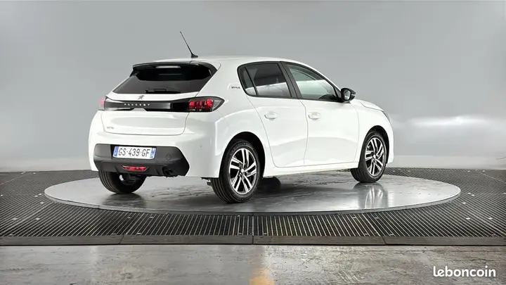 Peugeot 208 2023 photo 5