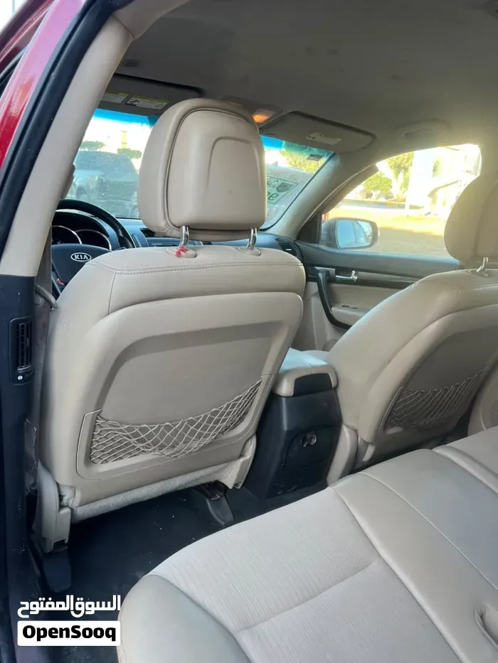 Kia Sorento 2012 photo 4