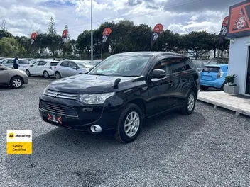 Mitsubishi Outlander 2014 photo 4