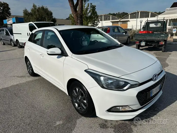 Hyundai I20