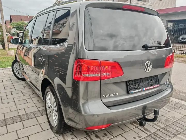 Volkswagen Touran 2015 photo 3