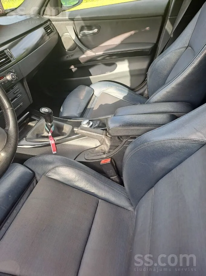 BMW 330I 2008 photo 5