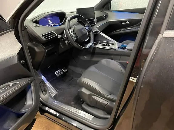 Peugeot 5008 2023 photo 5