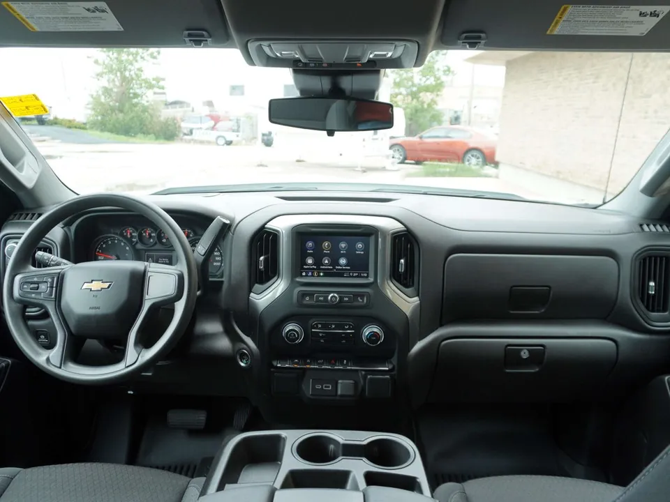 Chevrolet Silverado 1500 2024 photo 2