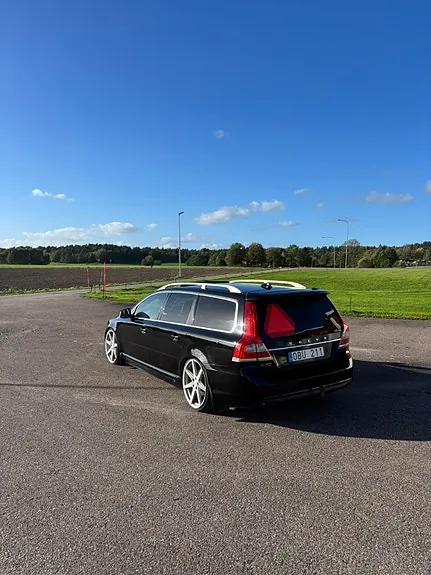 Volvo V70 2014 photo 3