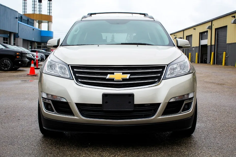 Chevrolet Traverse 2015 photo 2