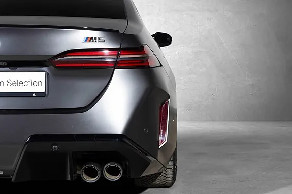 BMW M5 2025 photo 4