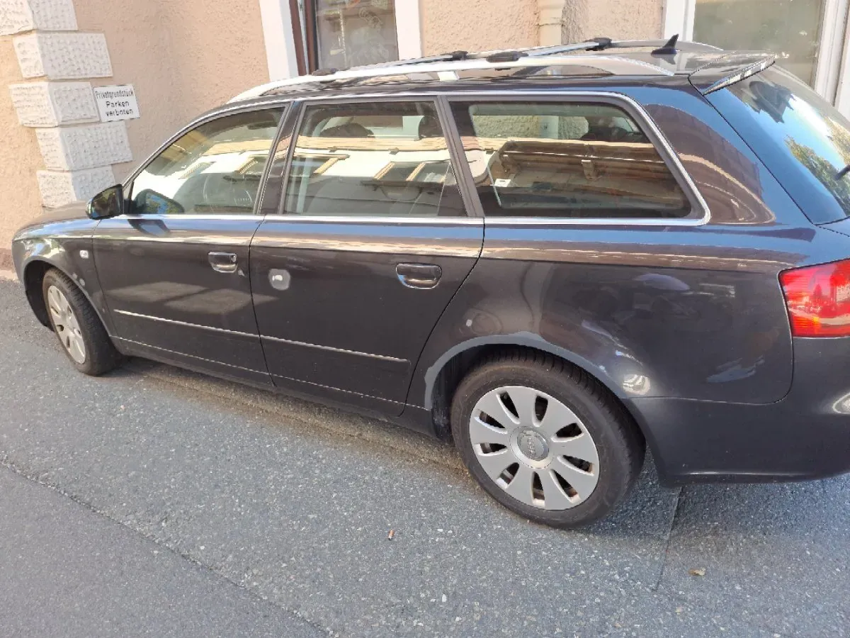 Audi A4 2006 photo 2
