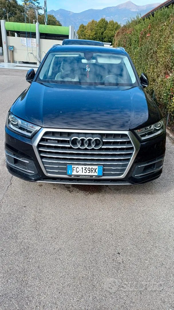 Audi Q7 2017 photo 4