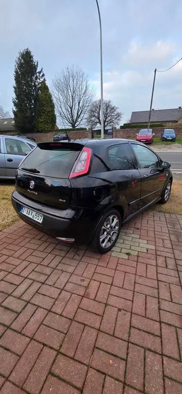 Fiat Punto 2012 photo 3