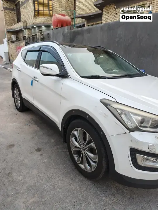 Hyundai Santa Fe 2013 photo 2