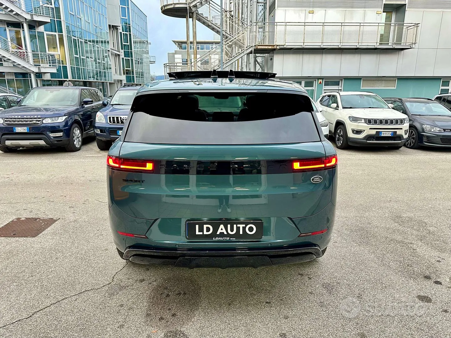 Land Rover Range Rover Sport 2023 photo 5