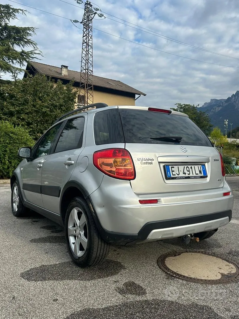 Suzuki Sx4 2011 photo 4