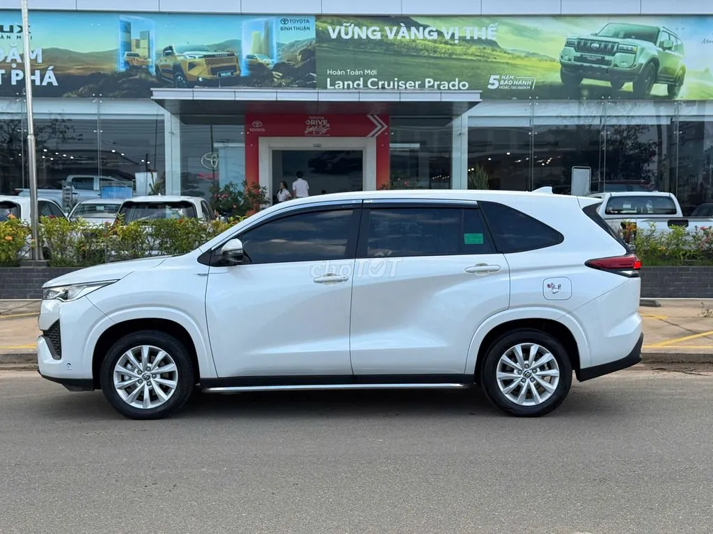 Toyota Innova Cross 2026 photo 3