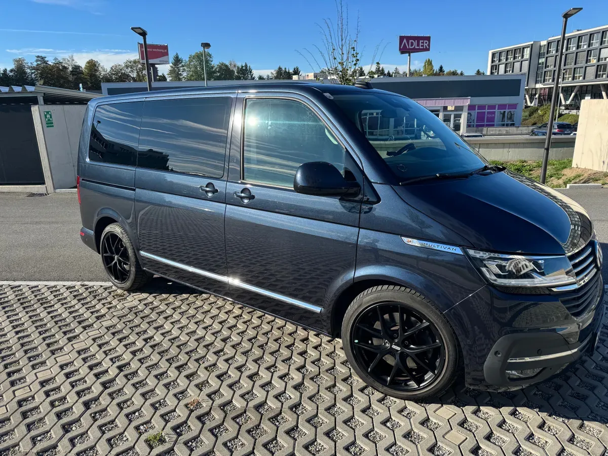 Volkswagen Multivan 2023 photo 3