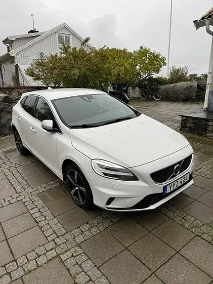 Volvo V40 2018 photo 2