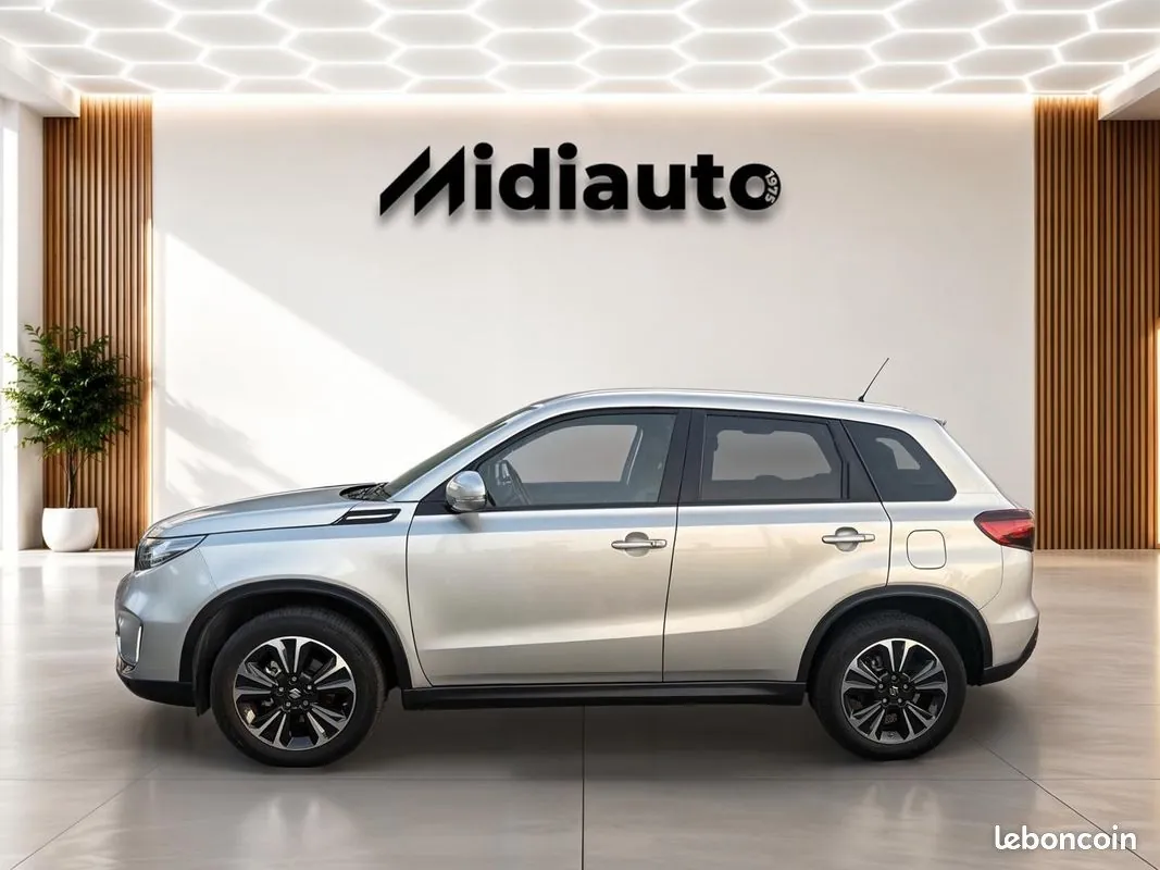 Suzuki Vitara 2024 photo 2