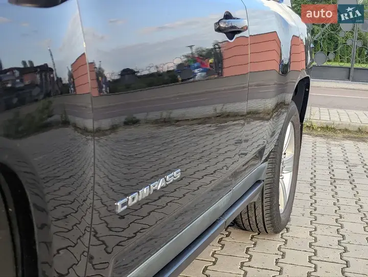 Jeep Compass 2011 photo 4