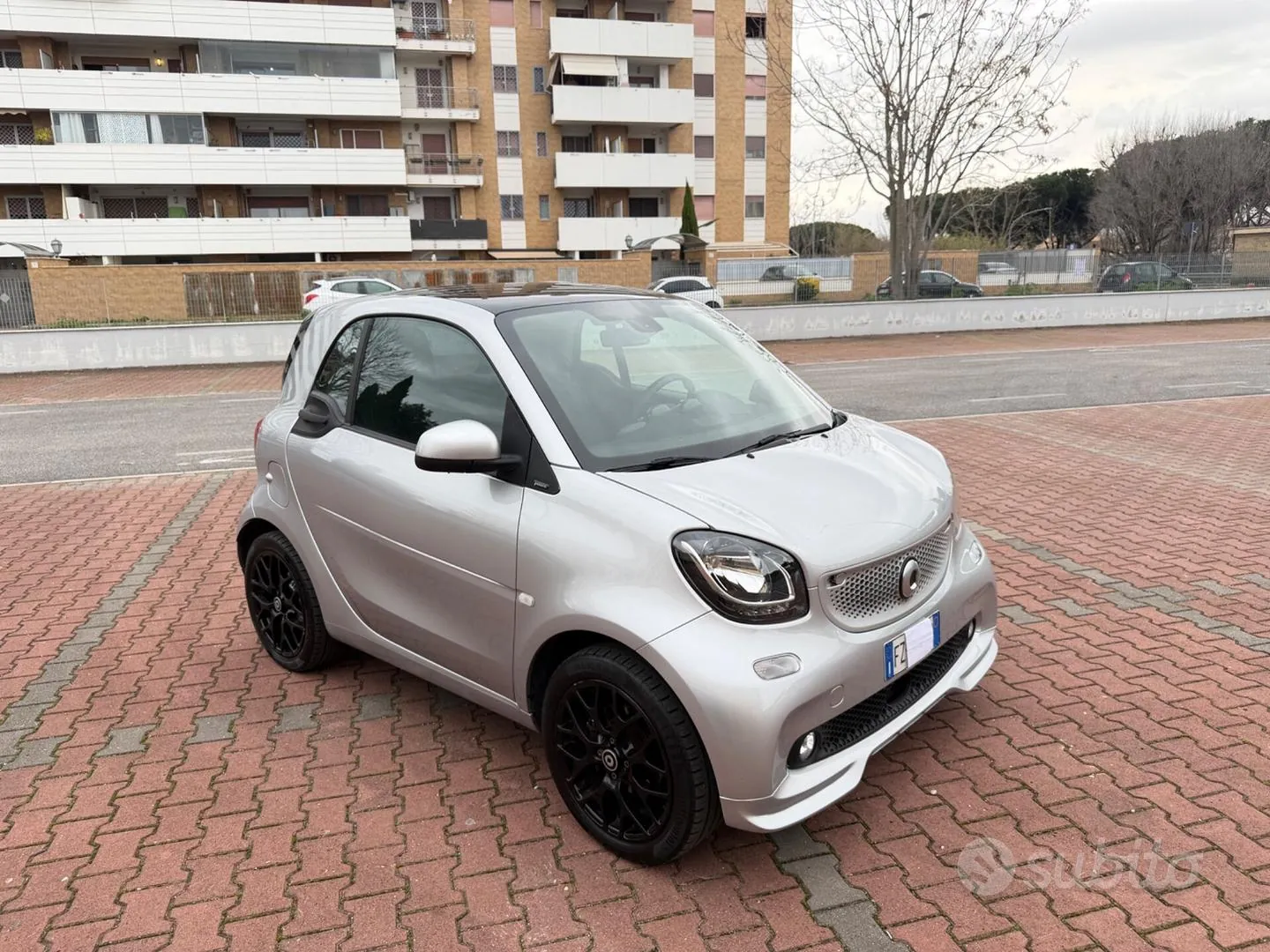 Smart Fortwo 2019 photo 3