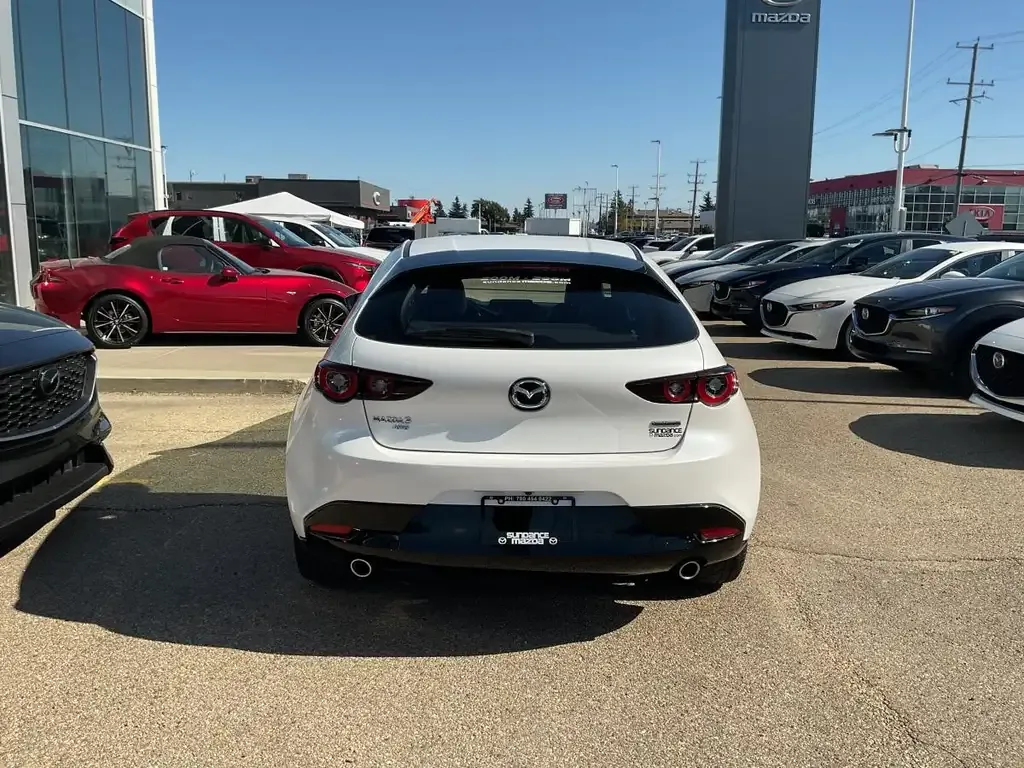 Mazda 3 2022 photo 4