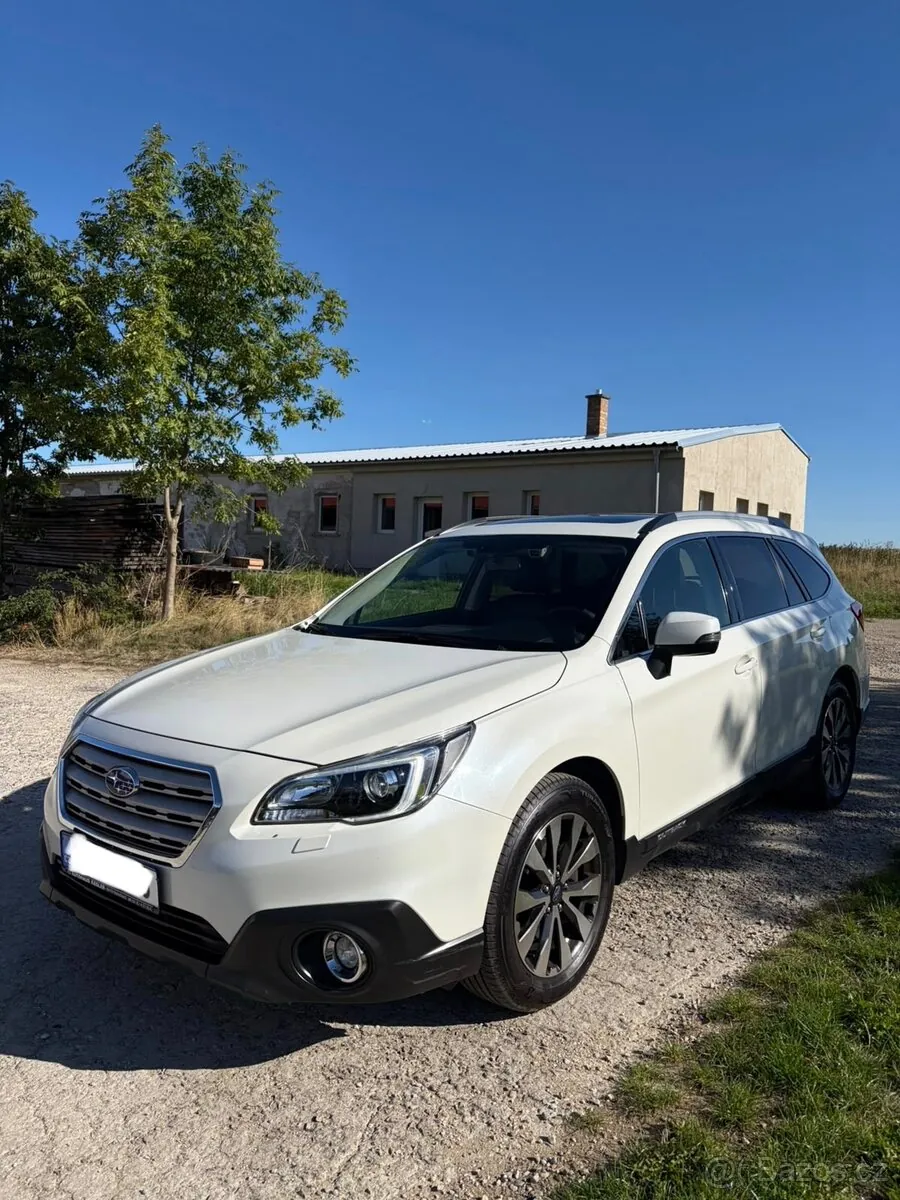 Subaru Outback 2015 photo 2
