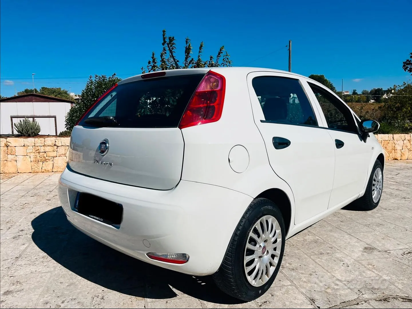 Fiat Punto 2015 photo 3