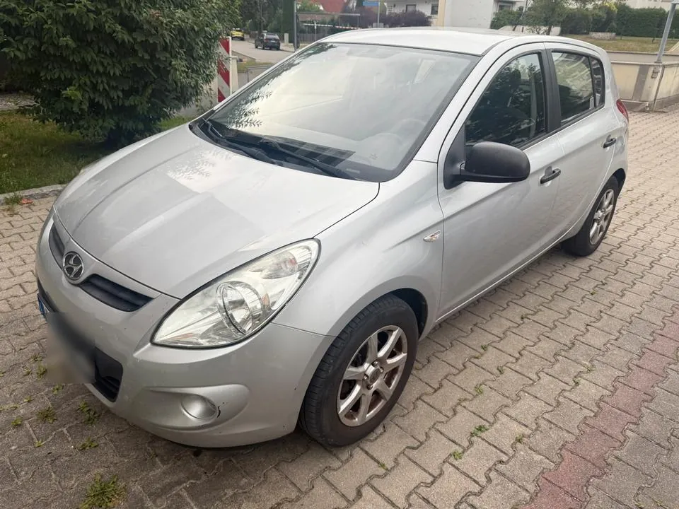 Hyundai I20