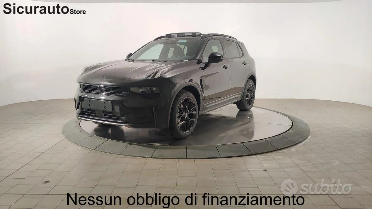 Lynk & Co 01