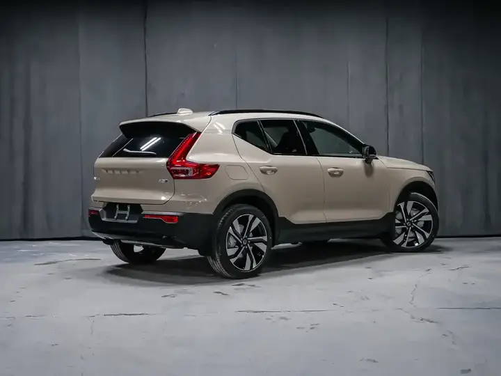 Volvo Xc40 2026 photo 4