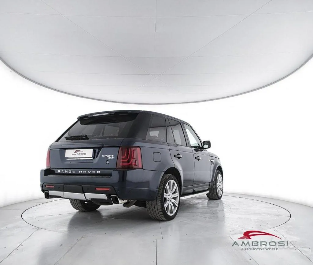 Land Rover Range Rover Sport 2011 photo 3