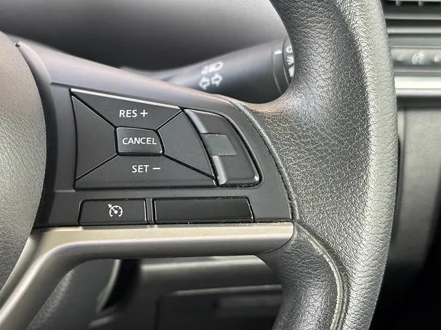 Nissan Serenade 2017 photo 5