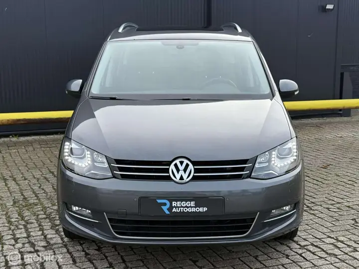Volkswagen Sharan 2011 photo 5