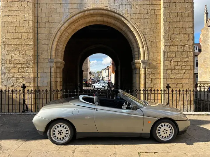 Alfa Romeo Spider 1996 photo 2