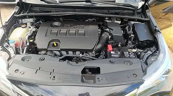 Toyota Avensis 2017 photo 4
