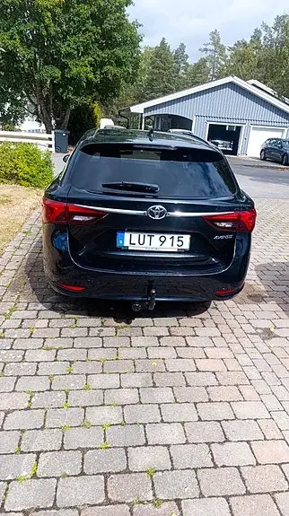 Toyota Avensis 2017 photo 3
