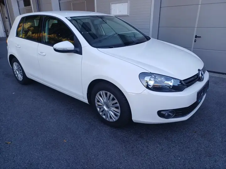 Volkswagen Golf 2012 photo 3