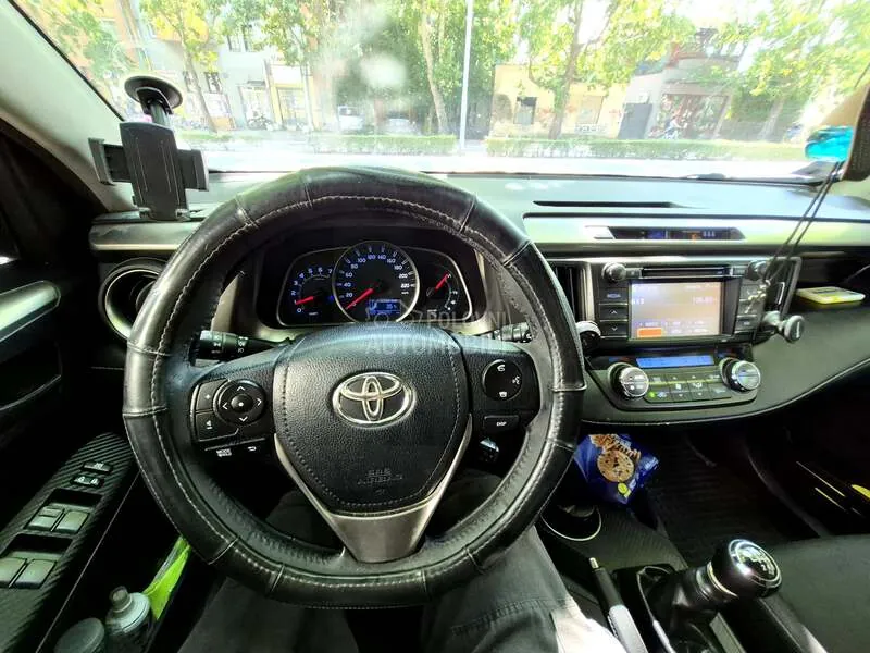 Toyota Rav 4 2013 photo 5