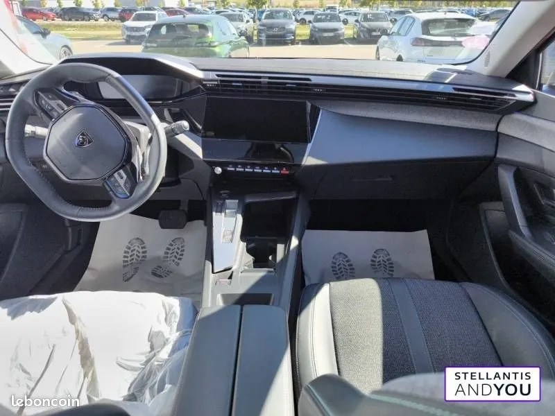 Peugeot 308 2022 photo 2