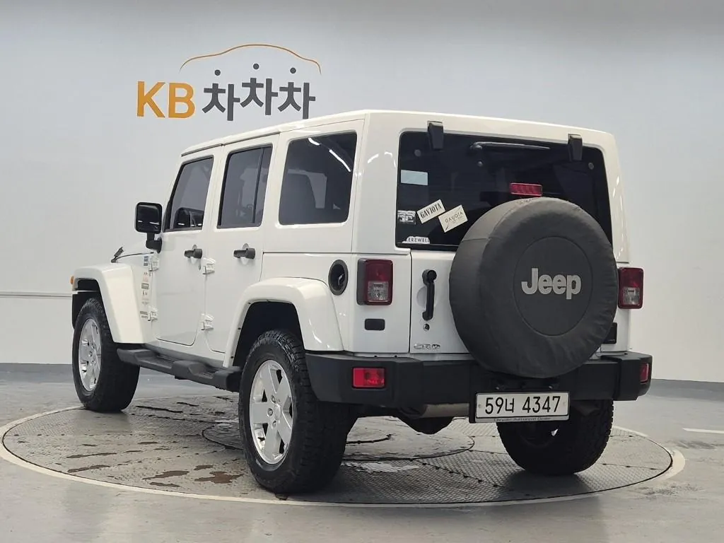 Jeep Wrangler 2012 photo 2